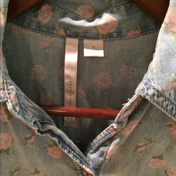 Floral denim shirt - Picture 3 of 6